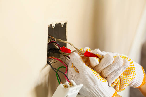 Best Emergency Electrical Repair Services  in Livonia, LA